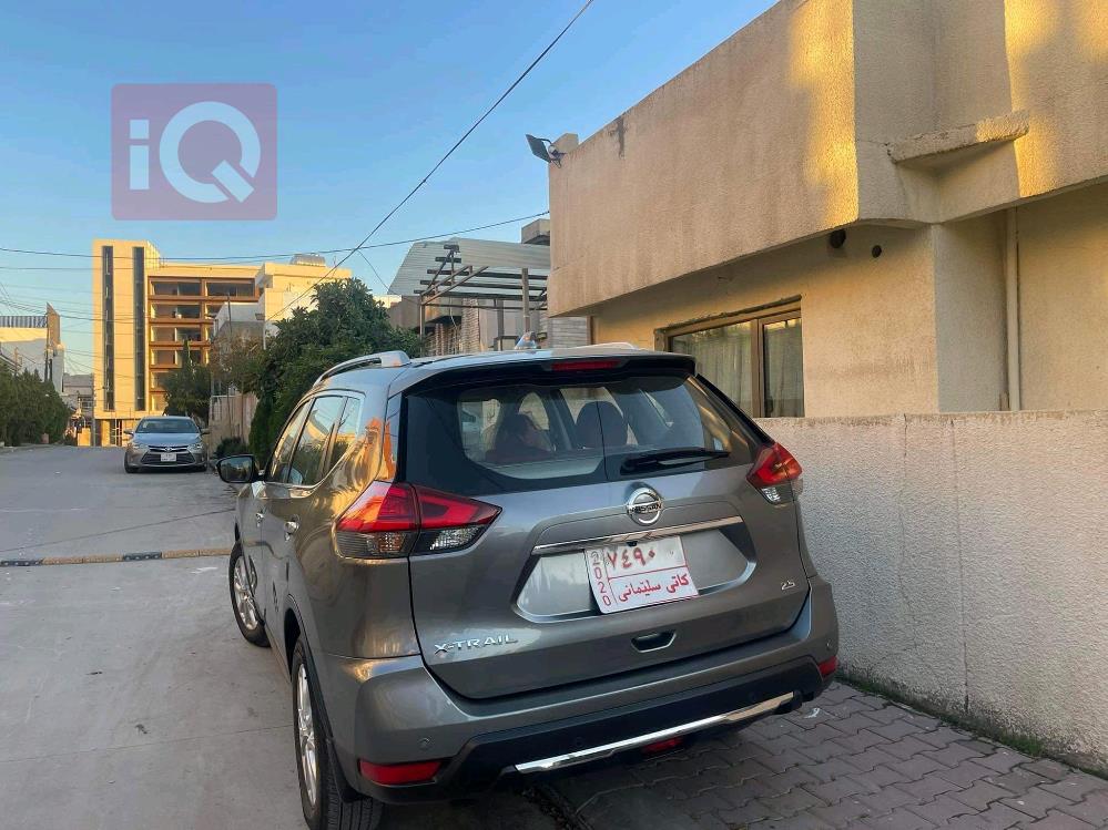 نیسان ئێکس ترەیل